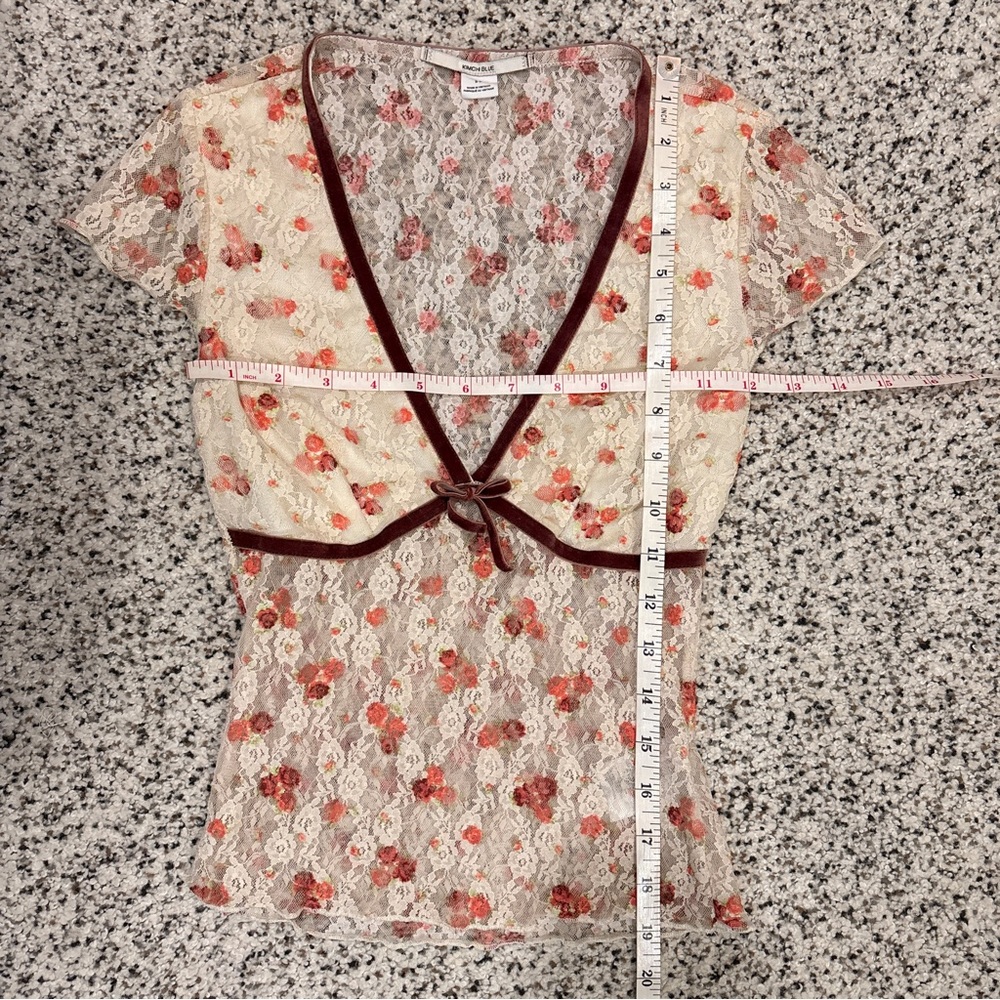 Urban Outfitters Kimchi Blue Cream Floral Lace Blouse - Picture 14 of 14